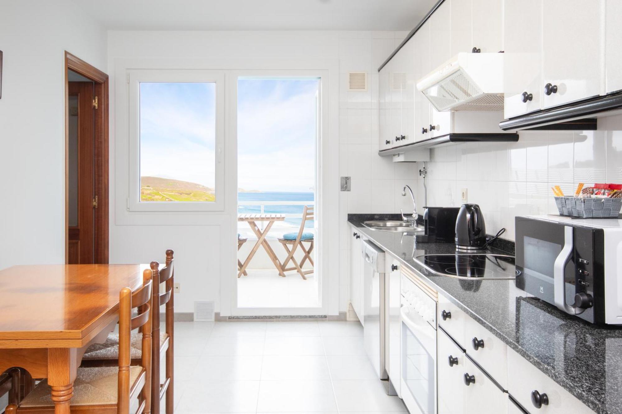 Ag Apartamento Nordes Malpica Primera Linea Playa מראה חיצוני תמונה