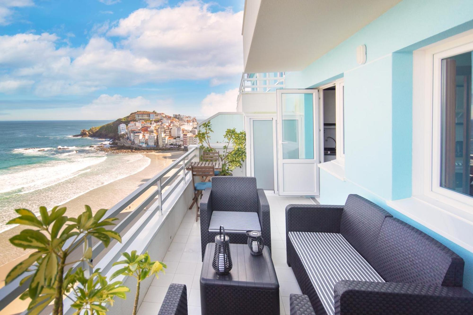 Ag Apartamento Nordes Malpica Primera Linea Playa מראה חיצוני תמונה