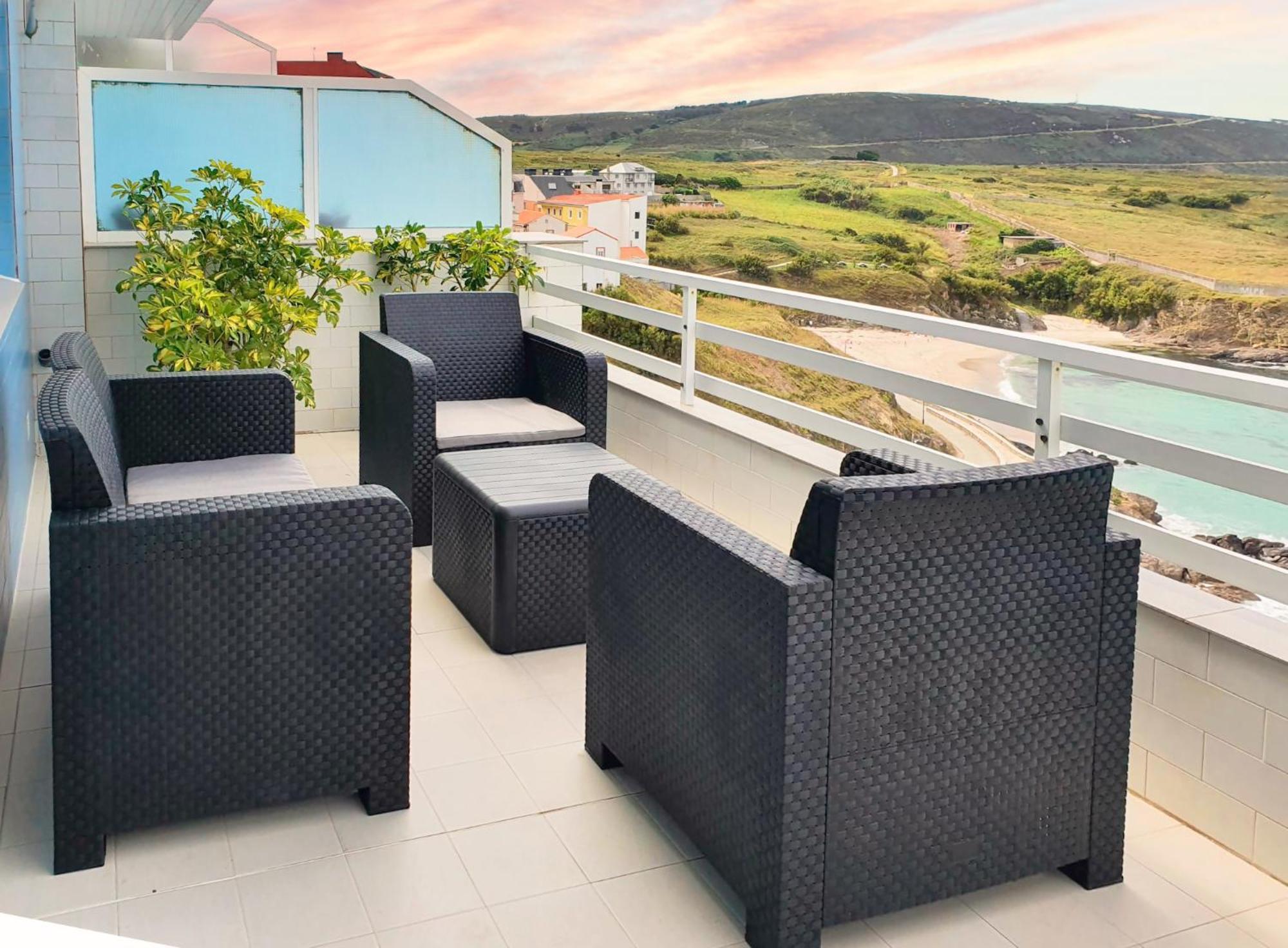 Ag Apartamento Nordes Malpica Primera Linea Playa מראה חיצוני תמונה